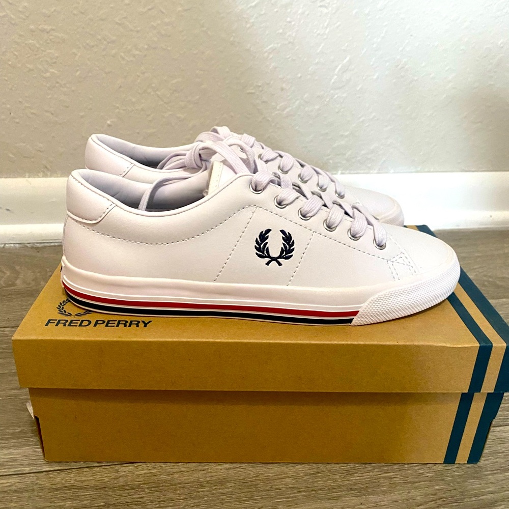 Brand New Fred Perry White Sneakers.